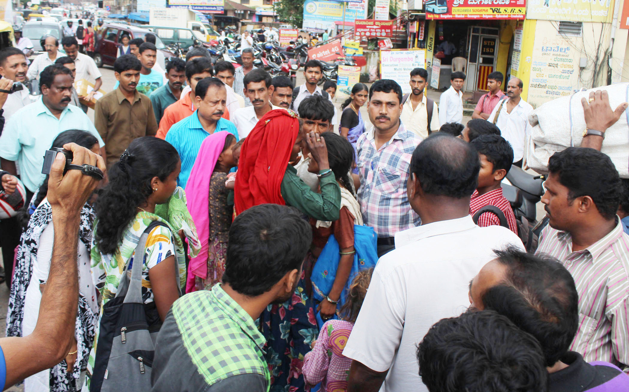 ಭಿಕ್ಷಾಟನೆ: ಐವರು ಮಕ್ಕಳ ರಕ್ಷಣೆ